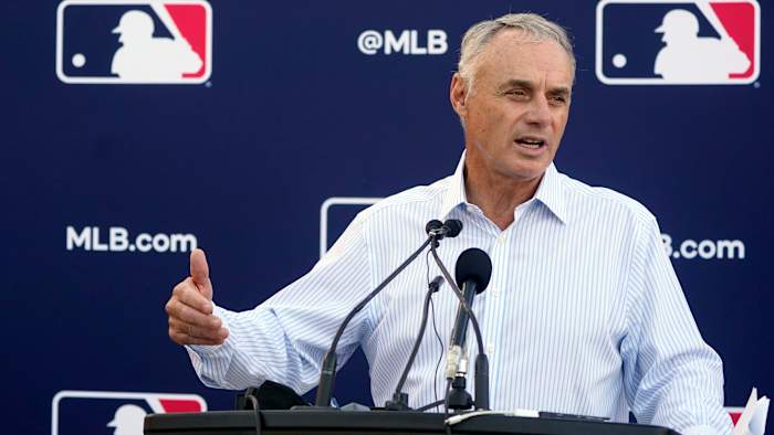 rob manfred (3)